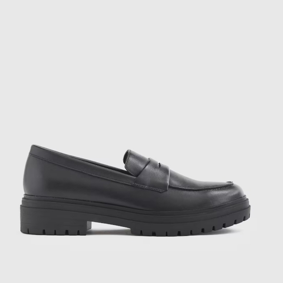 Quince Shoes - Quince Italian Leather Lug Sole loafer - black